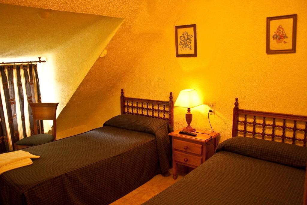 Hostal Aribel Longinos Cercedilla Rom bilde